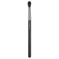 M.A.C. 224 Tapered Blending Brush